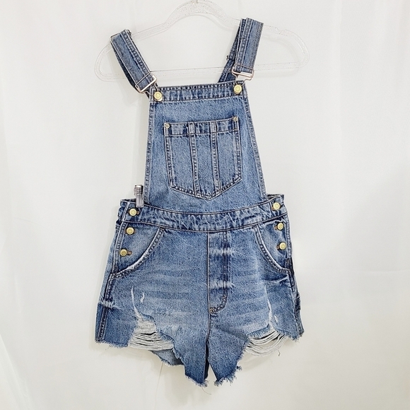 Anthropologie Pilcro denim cutoff shortalls distressed shorts Womens size 29 NEW - Picture 3 of 9